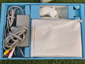 Nintendo Wii, 2 ovládače, balančná podložka, 4 hry + krabica - 8