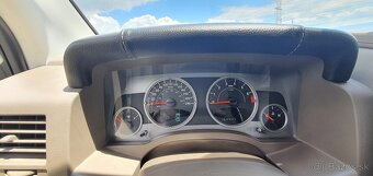 Jeep Compass 2.4L LPG 4x4 - 8