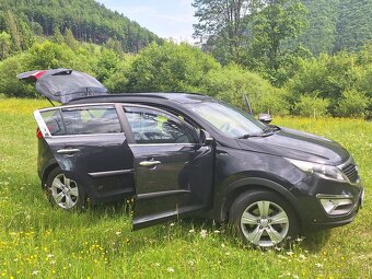 KIA SPORTAGE 2.0 CRDI 4x4 100 kw A/T automat kup.v SR - 8