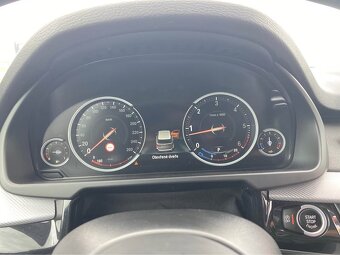 BMW X5 xDrive30d A/T 🚘 M Packet - 8