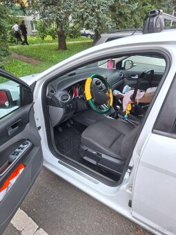 Ford focus - 8