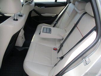 BMW X1 2,0D 105kw X-Drive Xenon Panorama Man 2013 - 8