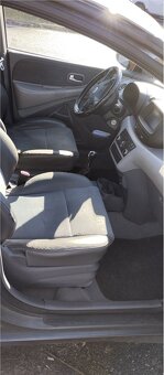 Predám Nissan Almera Tino - 8