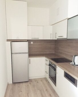Dvojizbový byt v centre Košíc na prenájom zariadený. - 8