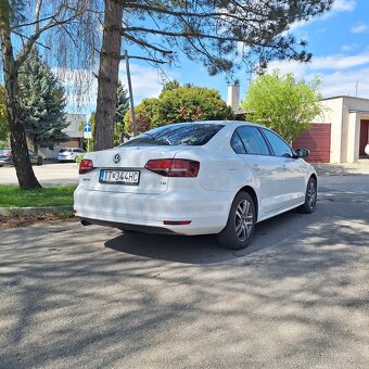 Volkswagen Jetta - 8