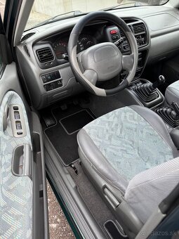 Suzuki Grand Vitara 2.0 benzin 4x4 bez korozie - 8