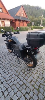 Suzuki V-Strom 650 - 8