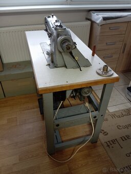 Priemyselné šijacie stroje - 8