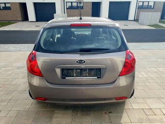 Kia Ceed 1.4 CVVT benzin 77kw - 8