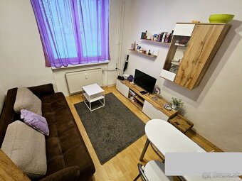 Prenajmem garzonku v Banskej Bystrici v centre-bez zvierat - 8