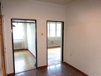 Predaj dvojgeneračný dom Banská Bystrica, pozemok 770 m2. - 8