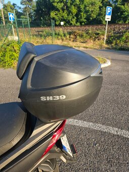 Kymco xTown 125i - 8