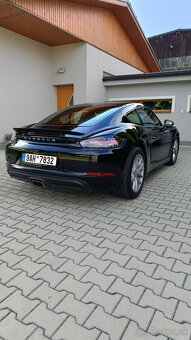 Porsche 718 Cayman - 8