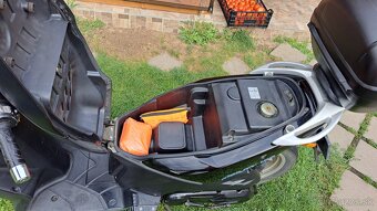 Predám Kymco Agility 16 125ccm - 8