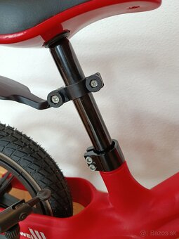 Nepoužívané odrážadlo XERWEI HY04 za super cenu - 8