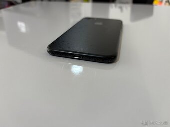 iPhone 7 32GB Black - 8