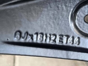 ANTARES Schwarz Orig.skoda Superb3 5x112 8jx18 ET 44 VW 23 - 8