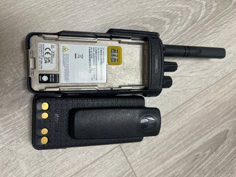MOTOROLA DP 4800e UHF - 8