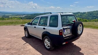 LAND ROVER FREELANDER S 4x4 2.0 Td4 Experience A/T 2003 - 8