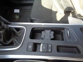 Renault megane IV 1,5dci rozpredám na náhradné diely - 8
