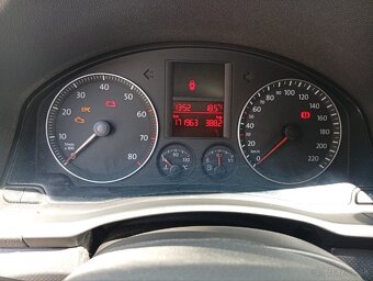 VW Golf 5, rv 12/ 2004 - 8