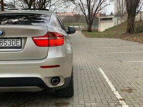 BMW X6 xDrive 30d 245k - 8