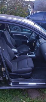 Ford Mondeo - 8