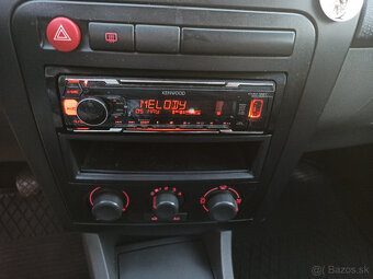 Seat Ibiza 1.4 benzín, 63kw r.v. 2007 - 8