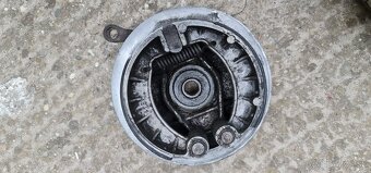 Zadné koleso + zadná brzda + os - JAWA ČZ 175 / 356 - 8