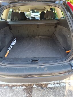 Predám Volvo XC60 r.v. 2010, päť valec, diesel, 120KW - 8