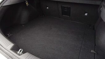 Hyundai i30 Fastback, Style, 103kw Manuál - 8