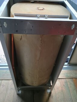 Predám 60l plynový bojler - protherm - 8