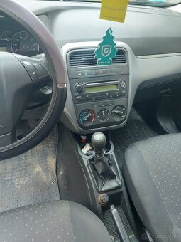 Predam fiat punto  grande  1,4 benzín - 8