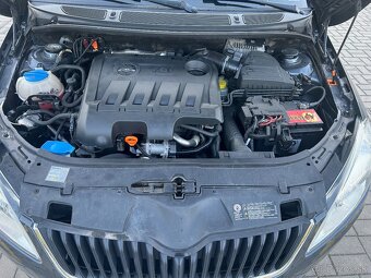 Škoda Fabia Combi 1.6tdi 66kw R.V 2011 - 8