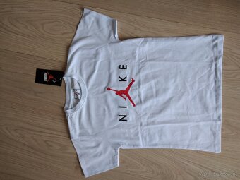Členkové AIR Jordan a tričko - 8