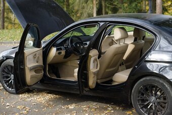 Predám Bmw Rad 3 320d E90 - 8