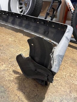 nárazník BMW E36 sedan – 15 € - 8