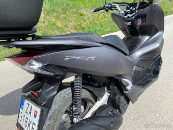 Honda PCX 125 r.v. 2020 - 8