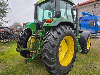 JOHN DEERE 6600 TRAKTOR - 8