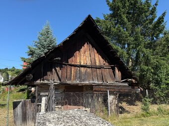 Pôvodná drevenica s pozemkom NA PREDAJ, Sedliacka Dubová - 8
