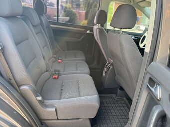 Predám VW Touran 1.9TDI 77kw 2009 250 000km - 8