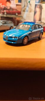 Model 1 :43 - 8