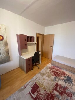 Prenájom 3-izbového bytu – Šaľa, P. J. Šafárika - 8