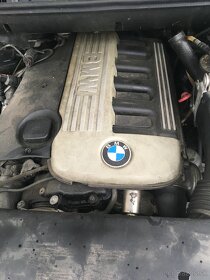 BMW x5 e53 3.0 - 8