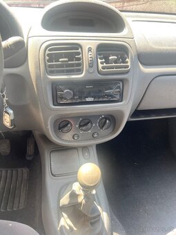Predám renault clio - 8