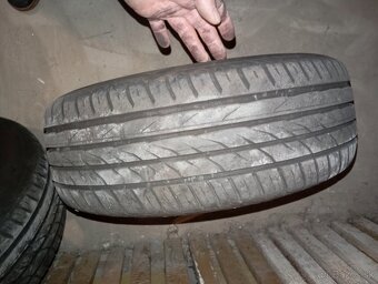 Predám Letné pneu na diskoch 205/55R16 - 8