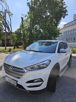 Hyundai Tucson 2016, 6st.manuál - 130kw, 25 000km - 8