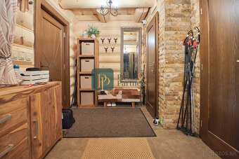 Predaj 4 izbový zrub pri lese, 7,5á pozemok, Nízke Tatry, EX - 8