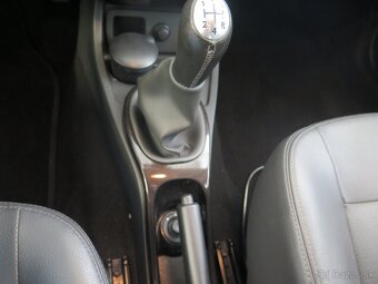 Dacia Duster 1.616V,kůže,klima,tažné,1.majitel - 8