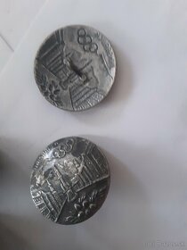 Predaj sklenených a kovových gombíkov , bavlny a perlovky - 8